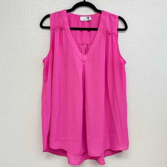 Everleigh Pink Sleeveless Blouse with Ruffles Size L - Picture 1 of 6